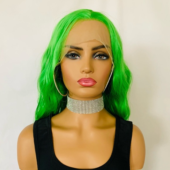 Beautiful Bright Green 13x2.5 Lace Front Premium Fiber Wig for Events/Daily Wear - Picture 11 of 14